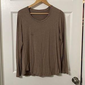 Moving sale - kindred bravely long sleeve nursing top